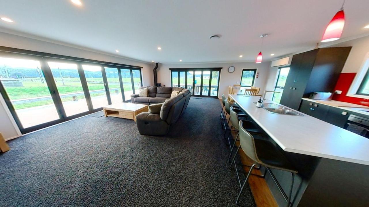 Full Holiday Home To Yourself, Up To 21 Guests Atiamuri Exteriör bild