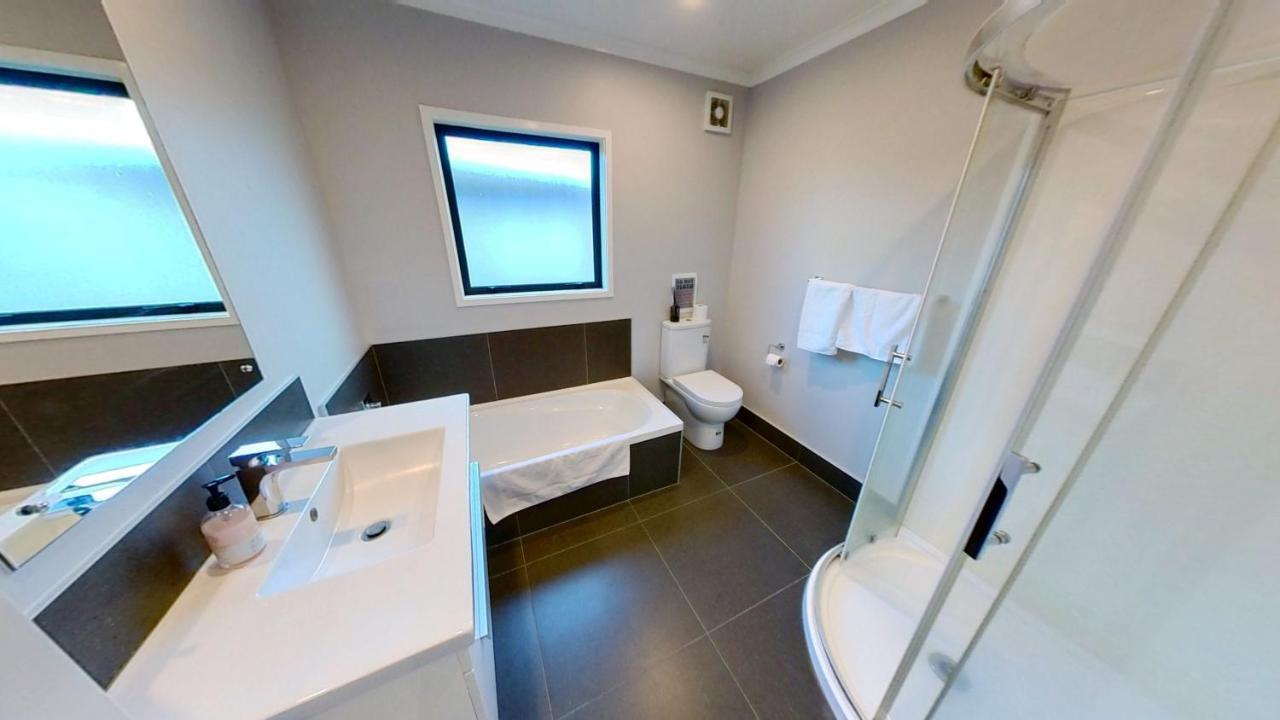 Full Holiday Home To Yourself, Up To 21 Guests Atiamuri Exteriör bild