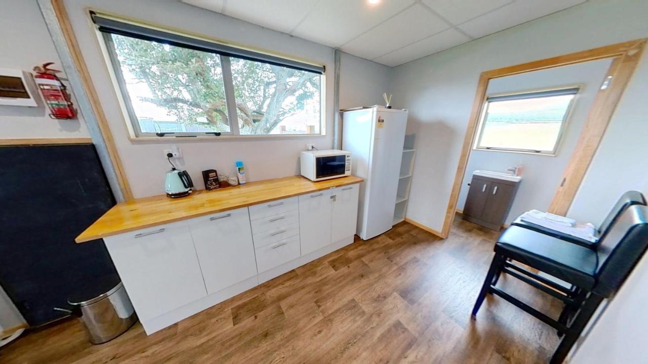 Full Holiday Home To Yourself, Up To 21 Guests Atiamuri Exteriör bild