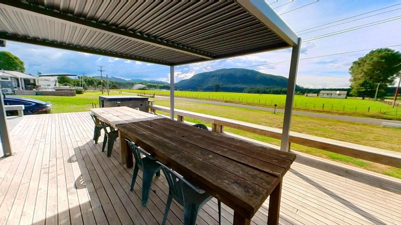 Full Holiday Home To Yourself, Up To 21 Guests Atiamuri Exteriör bild